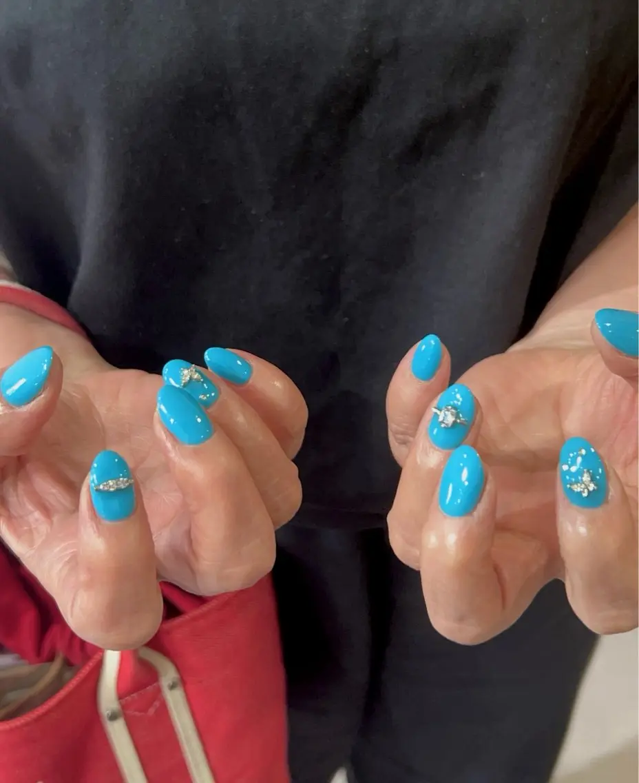 ネイル グラデーション ラメ(グリッター) マグネットネイル ミラーネイル ニュアンスネイル ハンドネイル Lumi de nailsのネイルデザイン