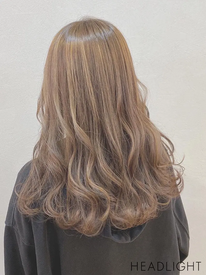 ロング 金子 千登のヘアスタイル