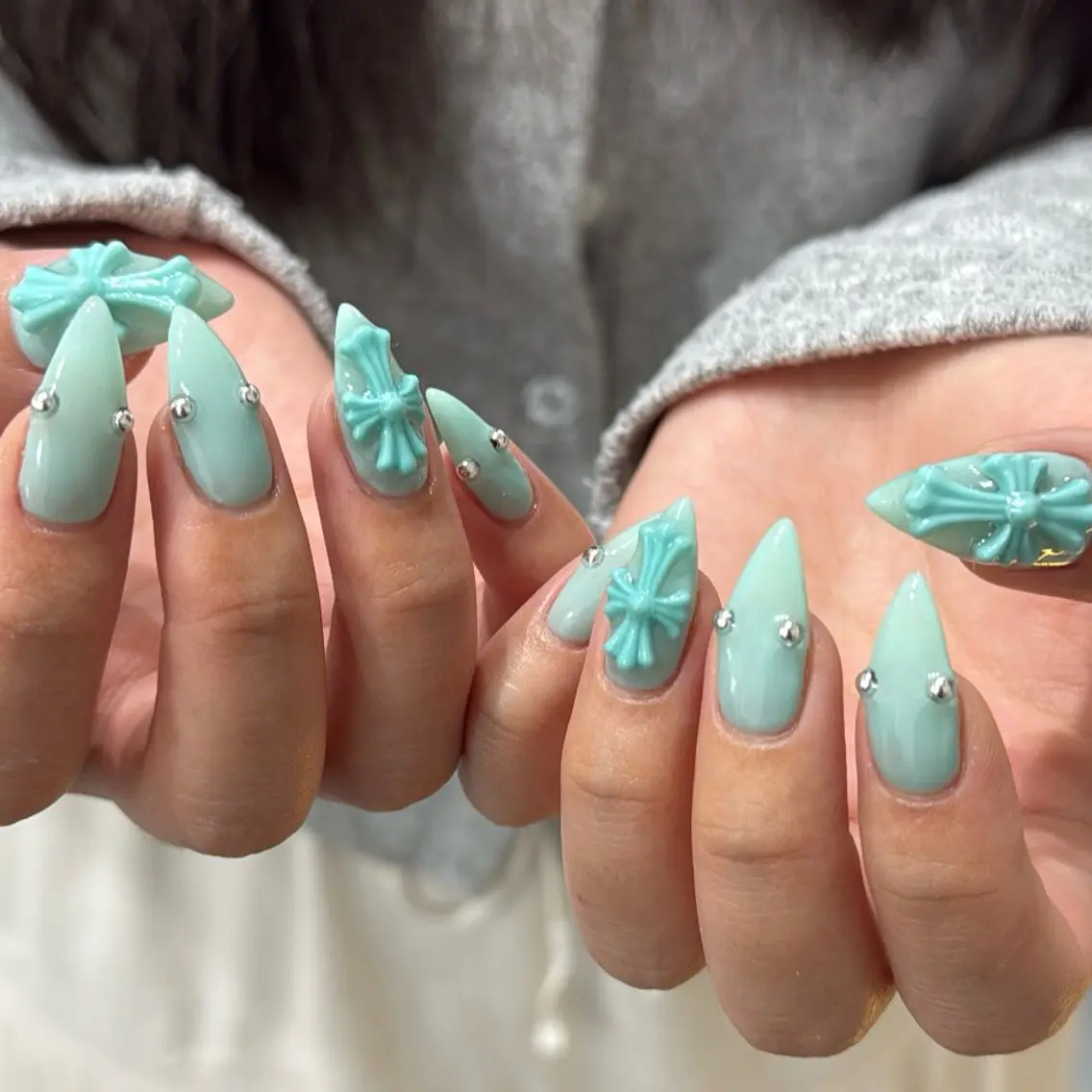 ネイル ハンドネイル 💅🏽 SHIORI🌙のネイルデザイン