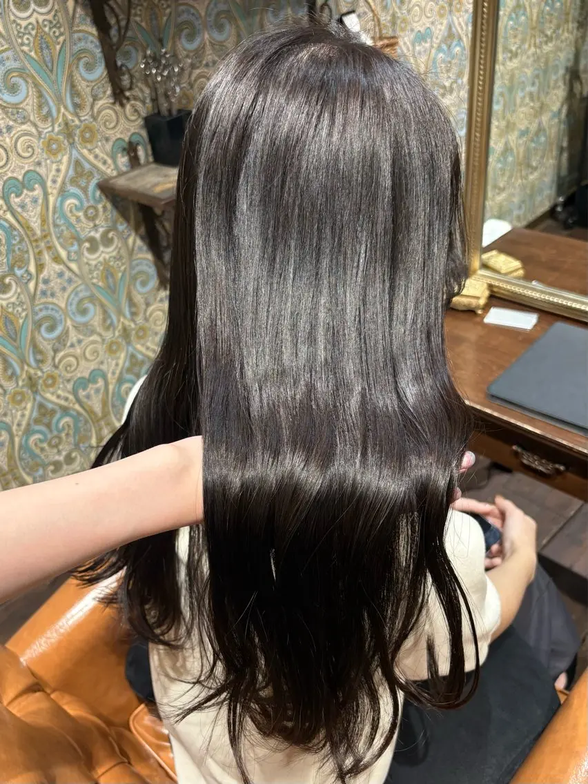 セミロング カラー なぎさ 🎀 / 透明感カラー/心斎橋のヘアスタイル