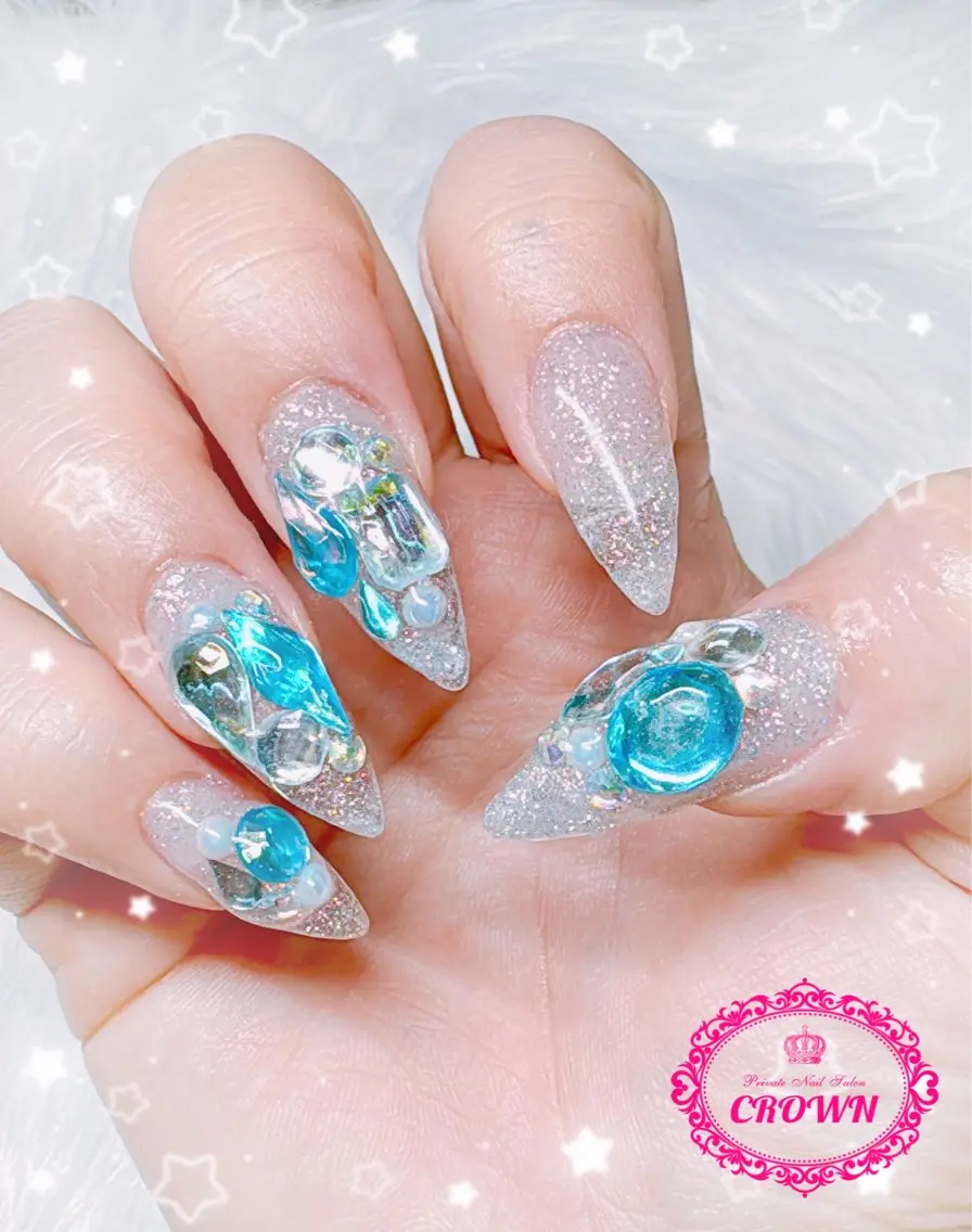 ネイル CROWN プライベートサロンのネイルデザイン