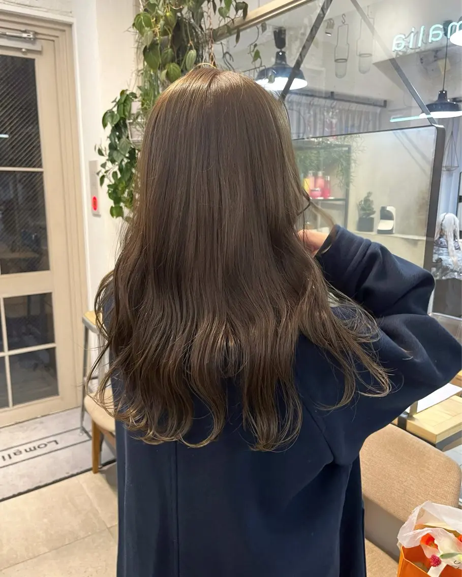 ミディアム カラー カット ヘアカラー トリートメント オリーブ/縮毛♡ Natsuno🩰のヘアスタイル