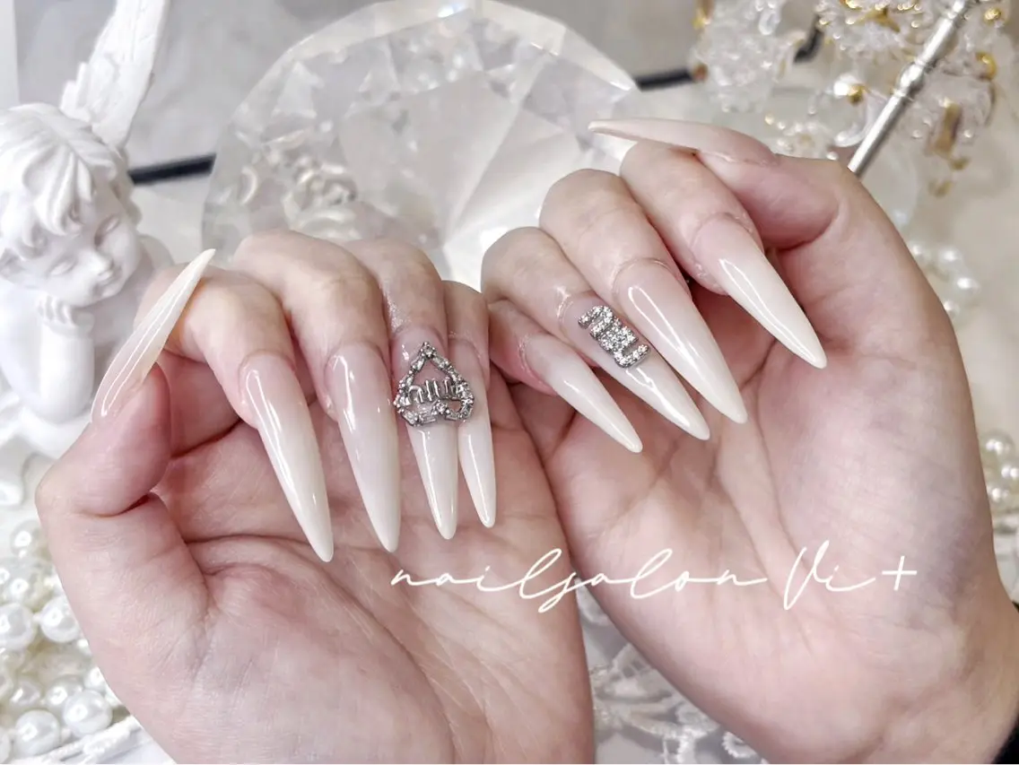 ネイル ハンドネイル ✨Nailsalon Vi+✨のネイルデザイン