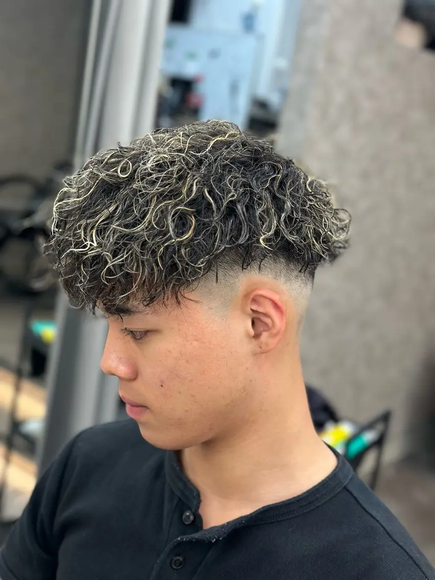 カラー パーマ メンズ メッシュパーマ支持率 ◎大宮/隼也のヘアスタイル