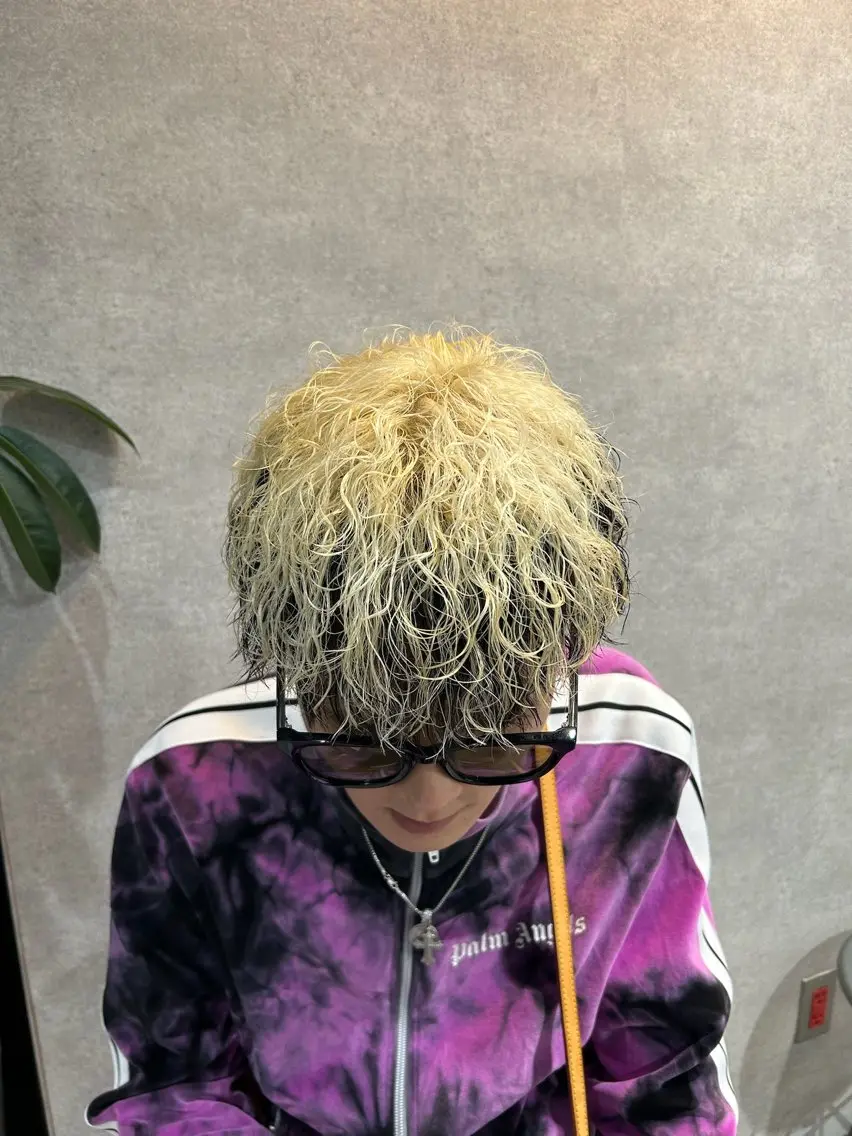 ショート カラー パーマ ヘアアレンジ メンズ キッズ 磯村 翔大のヘアスタイル