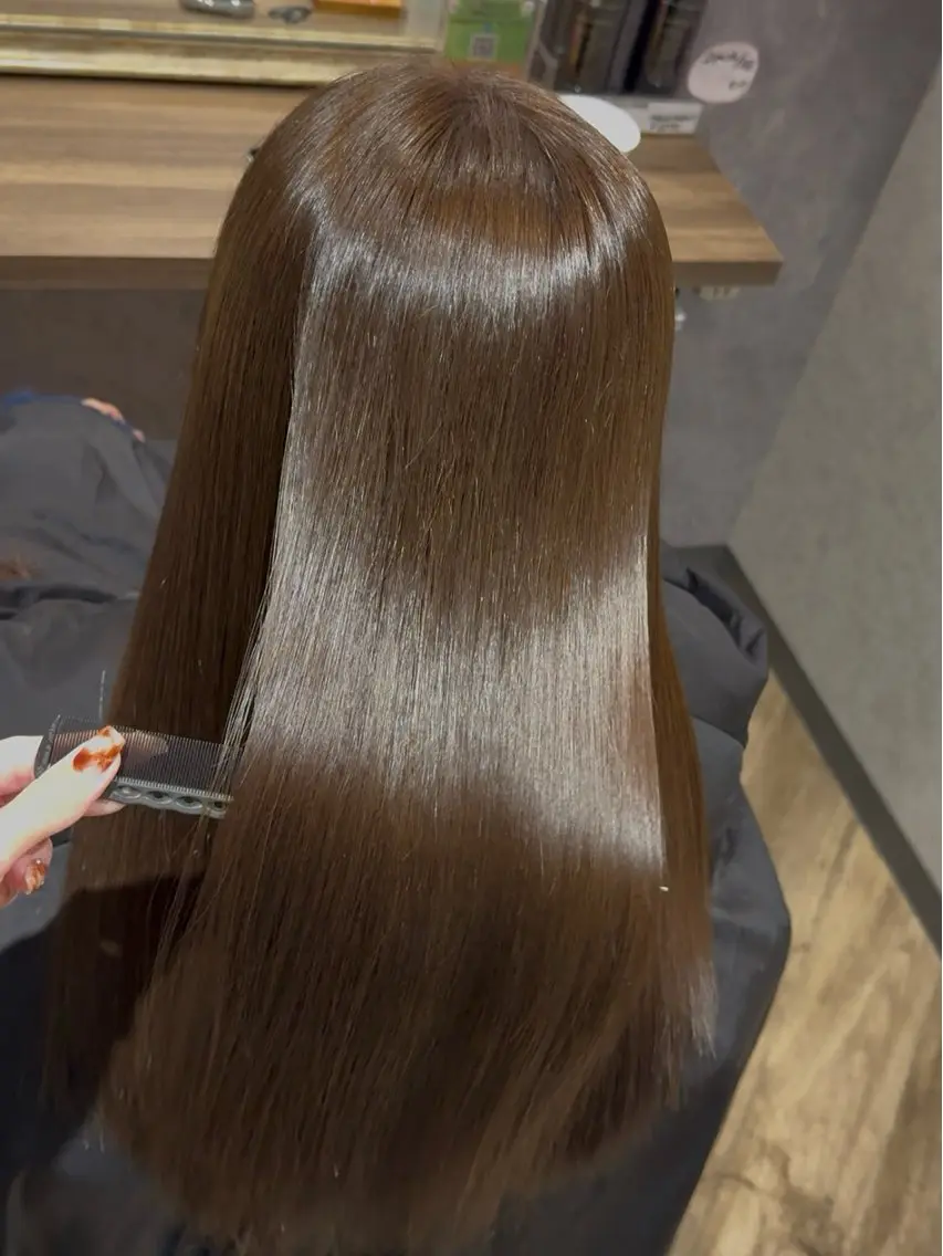 ロング 縮毛矯正 阪急箕面駅 艶カラー/縮毛矯正のヘアスタイル