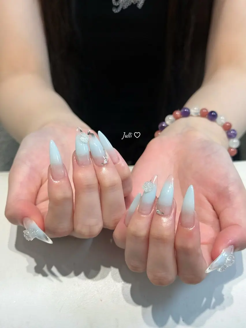 ネイル フレンチネイル ジェルネイル キラキラネイル 韓国ネイル レース Julli NailStudioのネイルデザイン