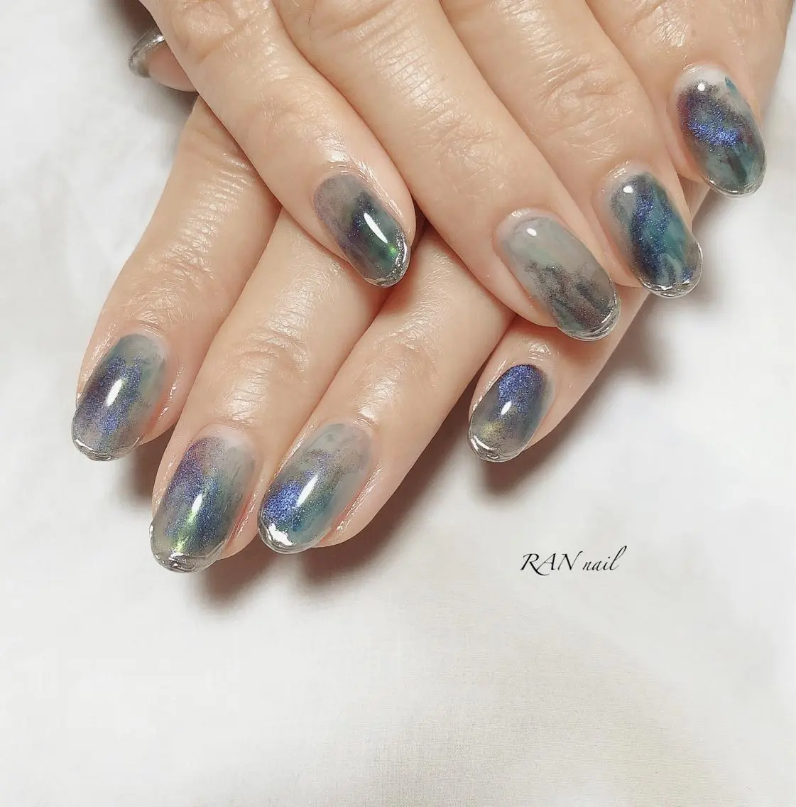 ネイル ブルー フットネイル ジェルネイル キラキラネイル マグネットネイル ハンドネイル フットネイル RAN nailのネイルデザイン