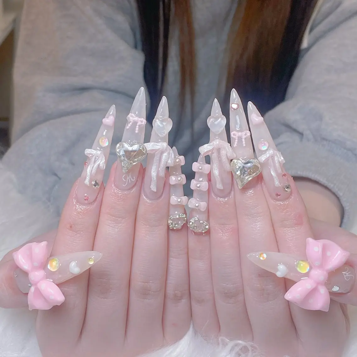 ネイル オーロラネイル ブラウン フラッシュネイル フラワーネイル ホログラムネイル ハンドネイル Rei _Nail 新宿のネイルデザイン