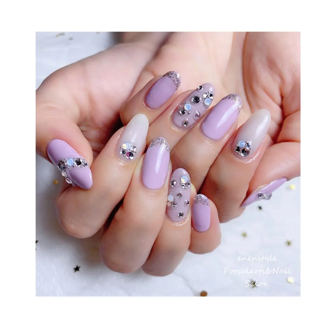 ミディアム ネイル ジェルネイル ニュアンスネイル オフィスネイル ワンカラーネイル パラジェル ハンドネイル 🐾enen style 🐾のネイルデザイン