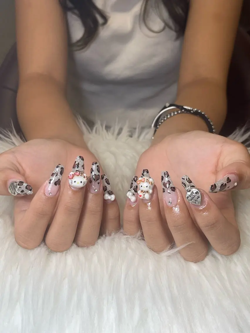 ネイル ハンドネイル NiJi Nailsのネイルデザイン