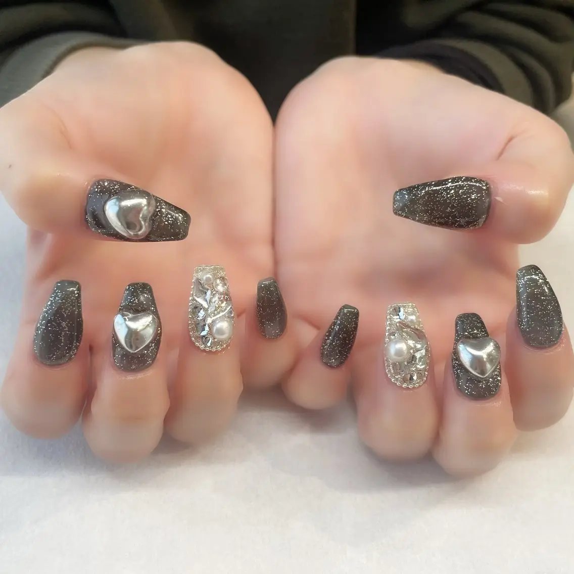 ネイル ハンドネイル 💎🐰 saki. m 🐰💎のネイルデザイン