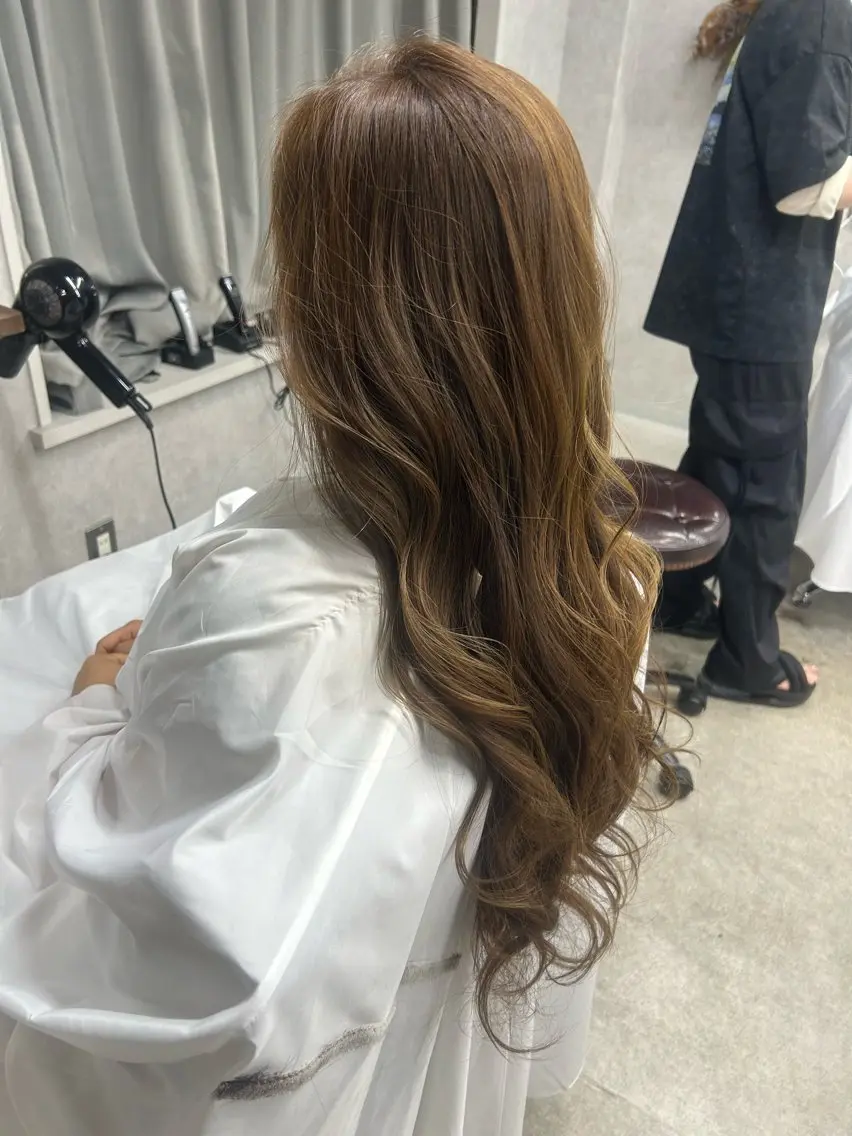 ロング カラー Lien 深井店のヘアスタイル