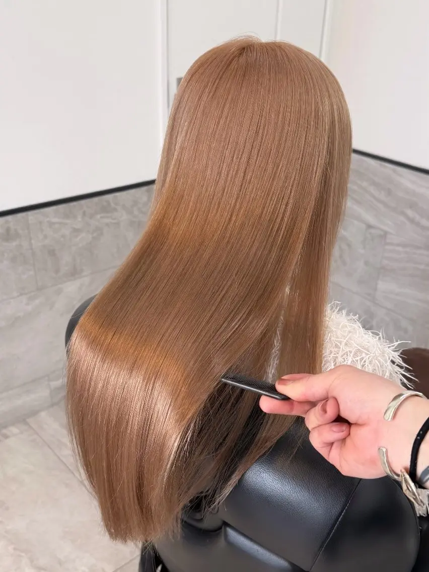 カラー ハイトーン✨髪質 改善🌈🫧RYOのヘアスタイル