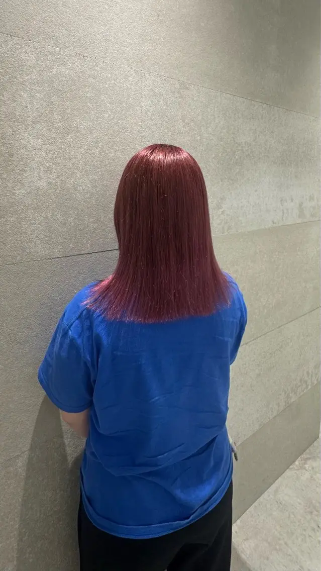 ミディアム カラー グレージュ ピンクカラー ヘアカラー 古川 ゆめのヘアスタイル