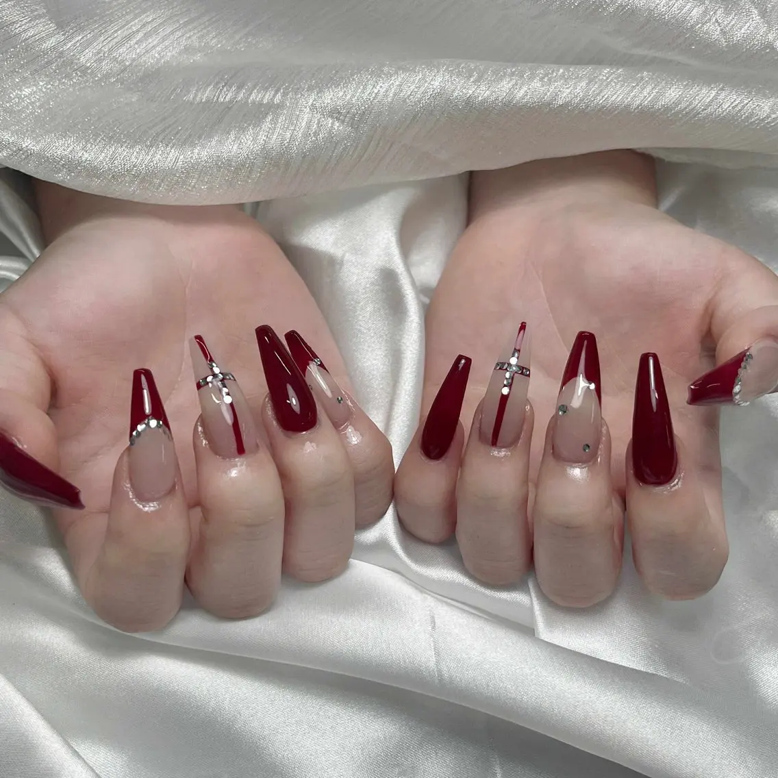 ネイル アートネイル ジェルネイル キラキラネイル 持ち込み シンプルネイル Nova Nail Salonのネイルデザイン