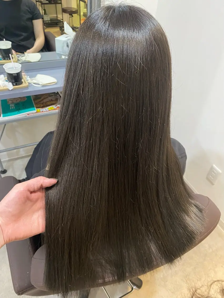ロング カット ヘアカラー momoka モデル募集のヘアスタイル