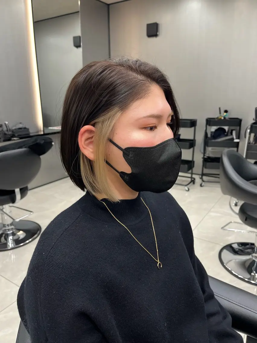 ショート カラー ベージュカラー ブリーチ インナーカラー ホワイトベージュ 若命燿史／レイヤー 縮毛矯正/髪質改善のヘアスタイル