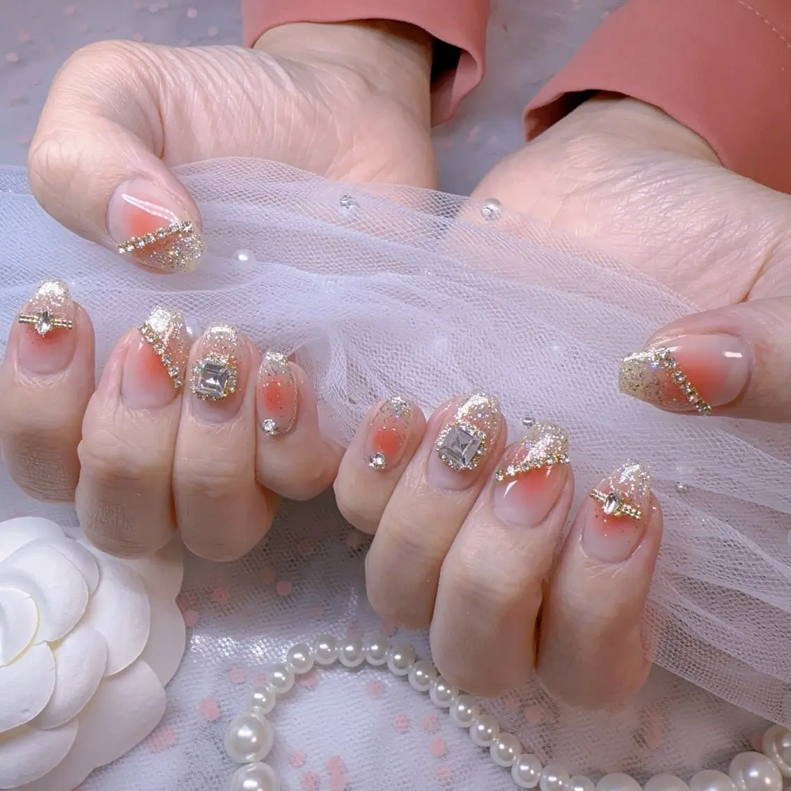 ネイル オーロラネイル フットネイル 韓国ネイル ラメ(グリッター) ラメグラデーション ハンドネイル Belle nail salon 新小岩のネイルデザイン