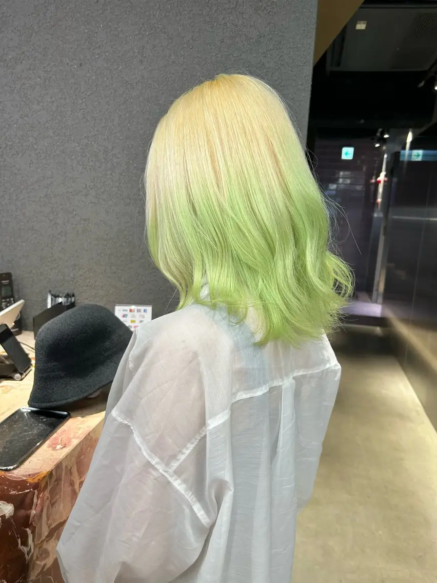 ⚛️あなただけのオーダーメイドカラー⚛️デザインカラー‼️ローライト、ルーツカラー、ブロックカラーはこちらの写真