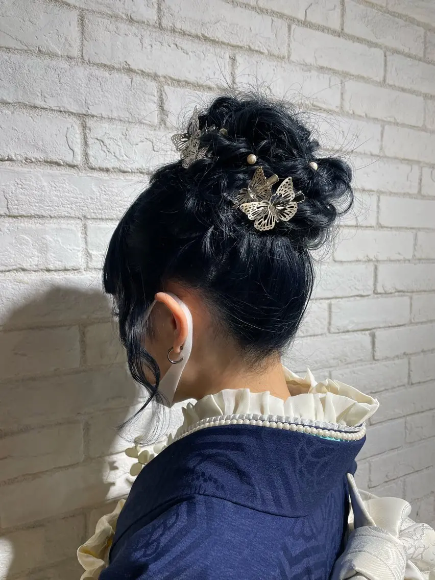 ロング カラー ヘアアレンジ deseo 透明色艶カラーツバサのヘアスタイル