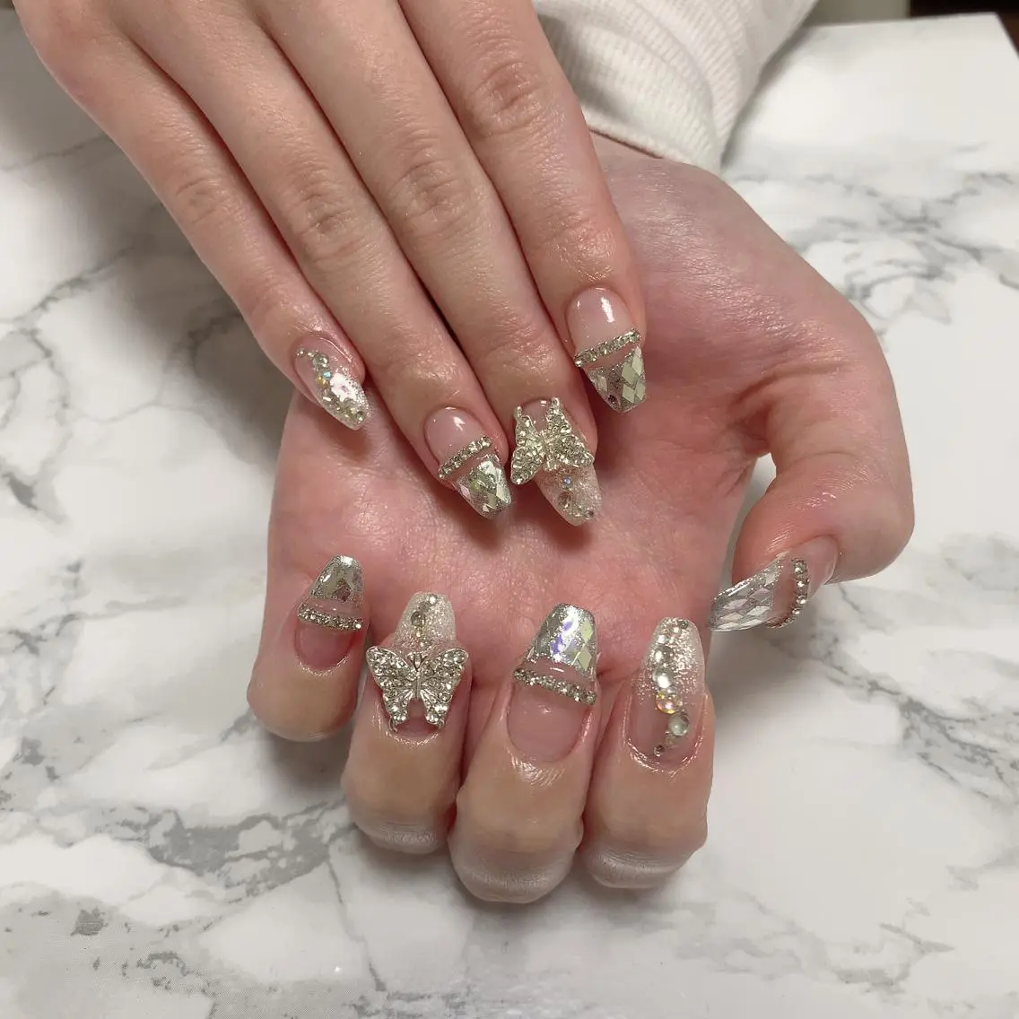 ネイル はな💎ネイル ワンホン、長さ出しのネイルデザイン