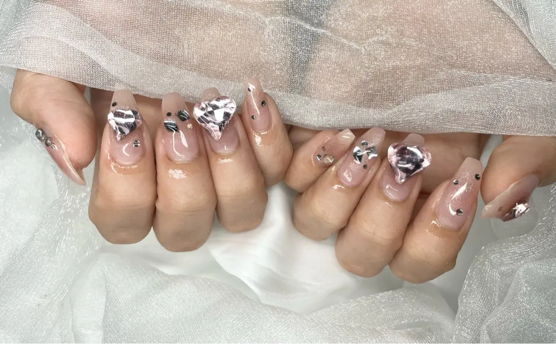 ネイル ハンドネイル Roi〈ロワ〉 Minakoのネイルデザイン