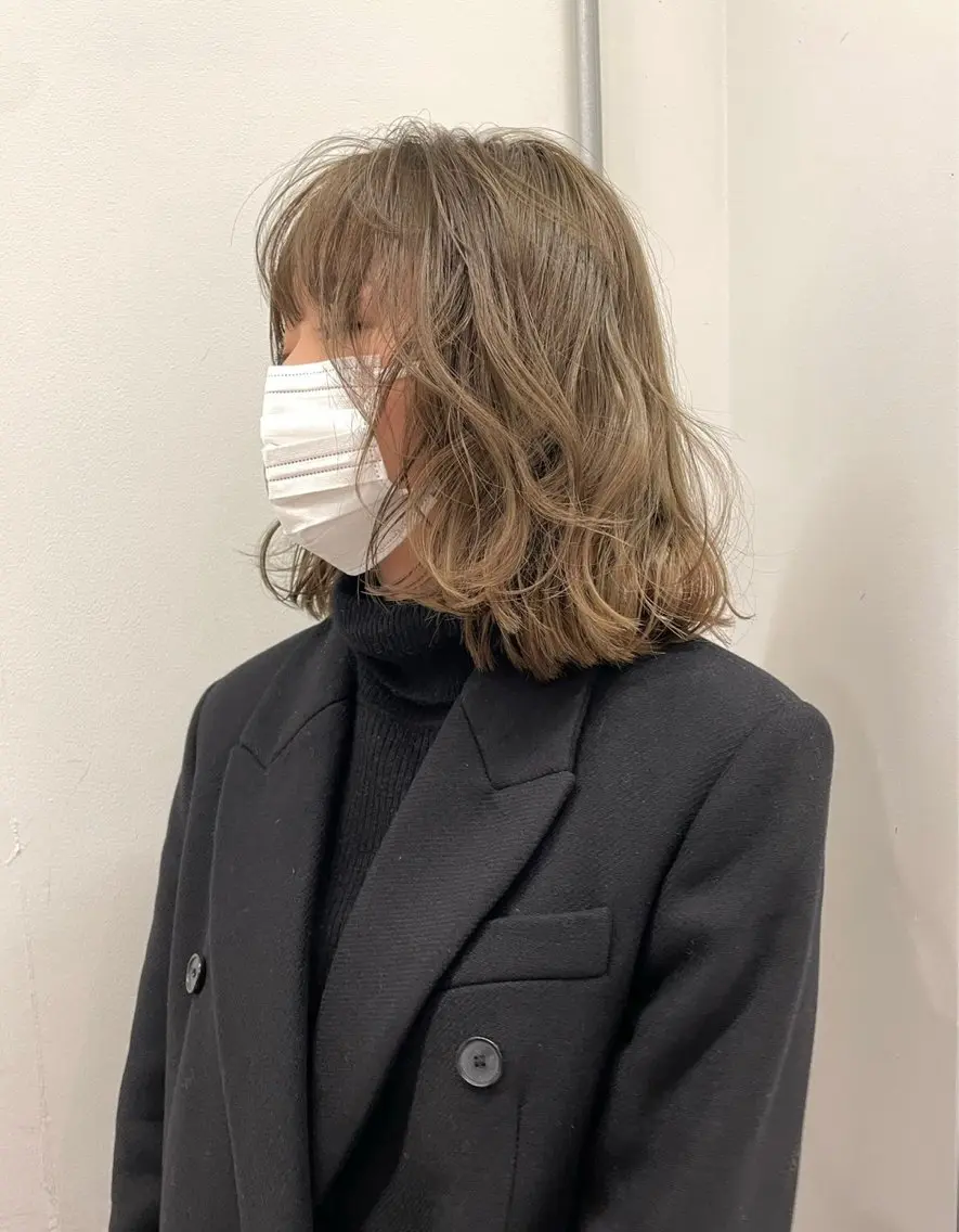 ミディアム カラー 🫧ハイトーン✨格安 より質💐マンツーマのヘアスタイル