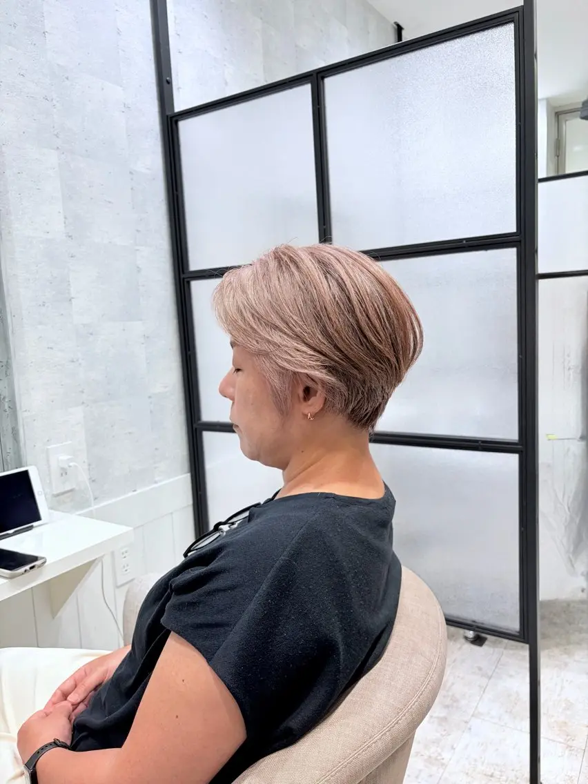 ショート ショートヘア 白髪ぼかし | ヨッシーのヘアスタイル