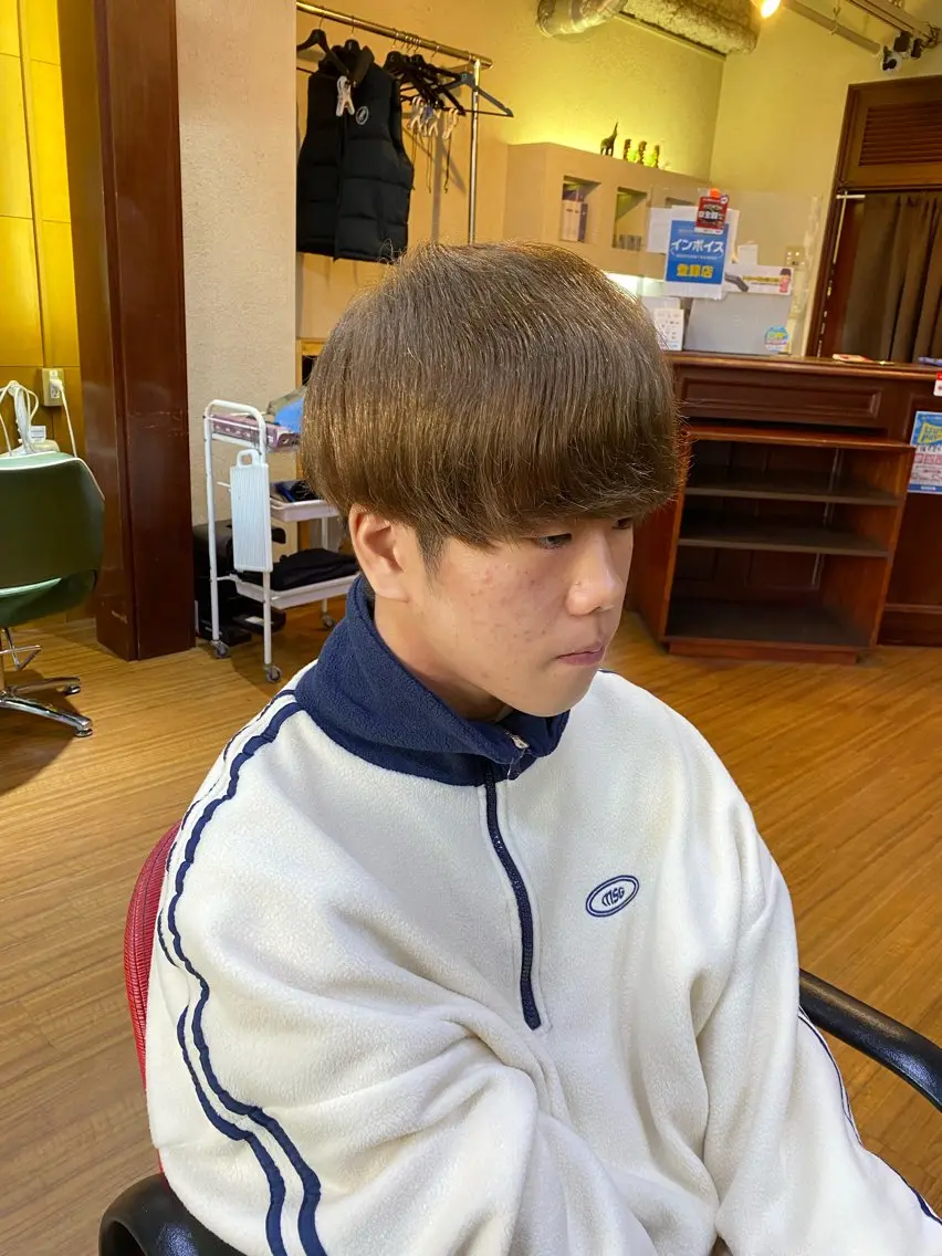 セミロング カラー パーマ メンズ ベージュカラー グレージュ メンズ特化 岸本 阪急六甲サロンドロイのヘアスタイル