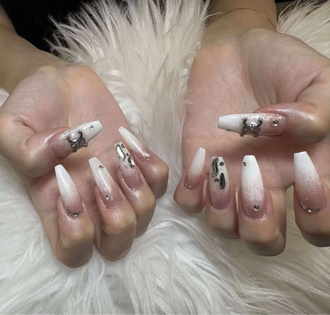 ネイル ハンドネイル ANH NAIL ゴテゴテ専門店💎のネイルデザイン