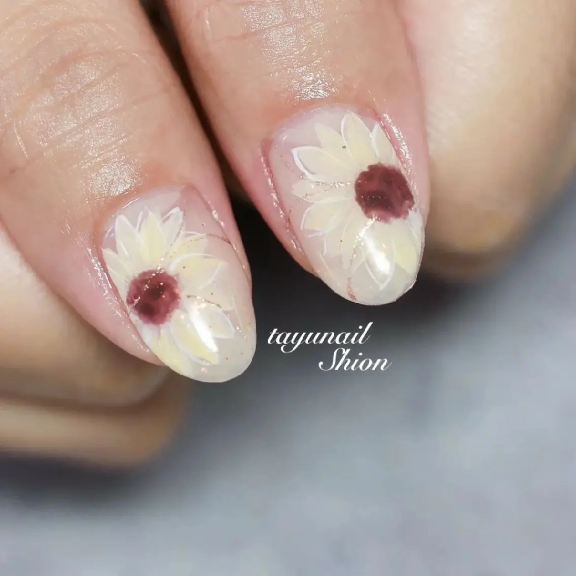 ネイル ジェルネイル ゴールド パラジェル ネイルサロン 【たゆnail】のネイルデザイン