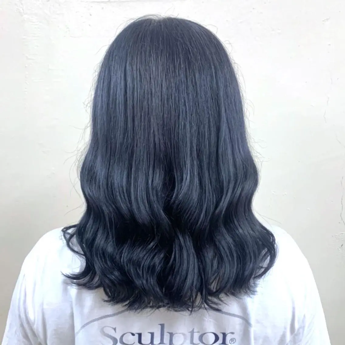 セミロング カラー ブリーチカラー 🩵MIZUKIのヘアスタイル