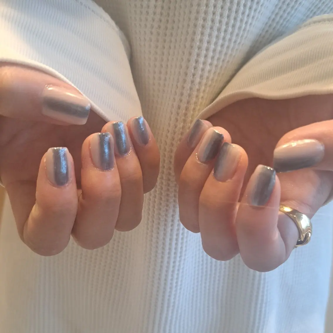 ネイル アートネイル ジェルネイル グラデーション ミラーネイル 持ち込み ハンドネイル Nail mood デザイン持ち込みokのネイルデザイン