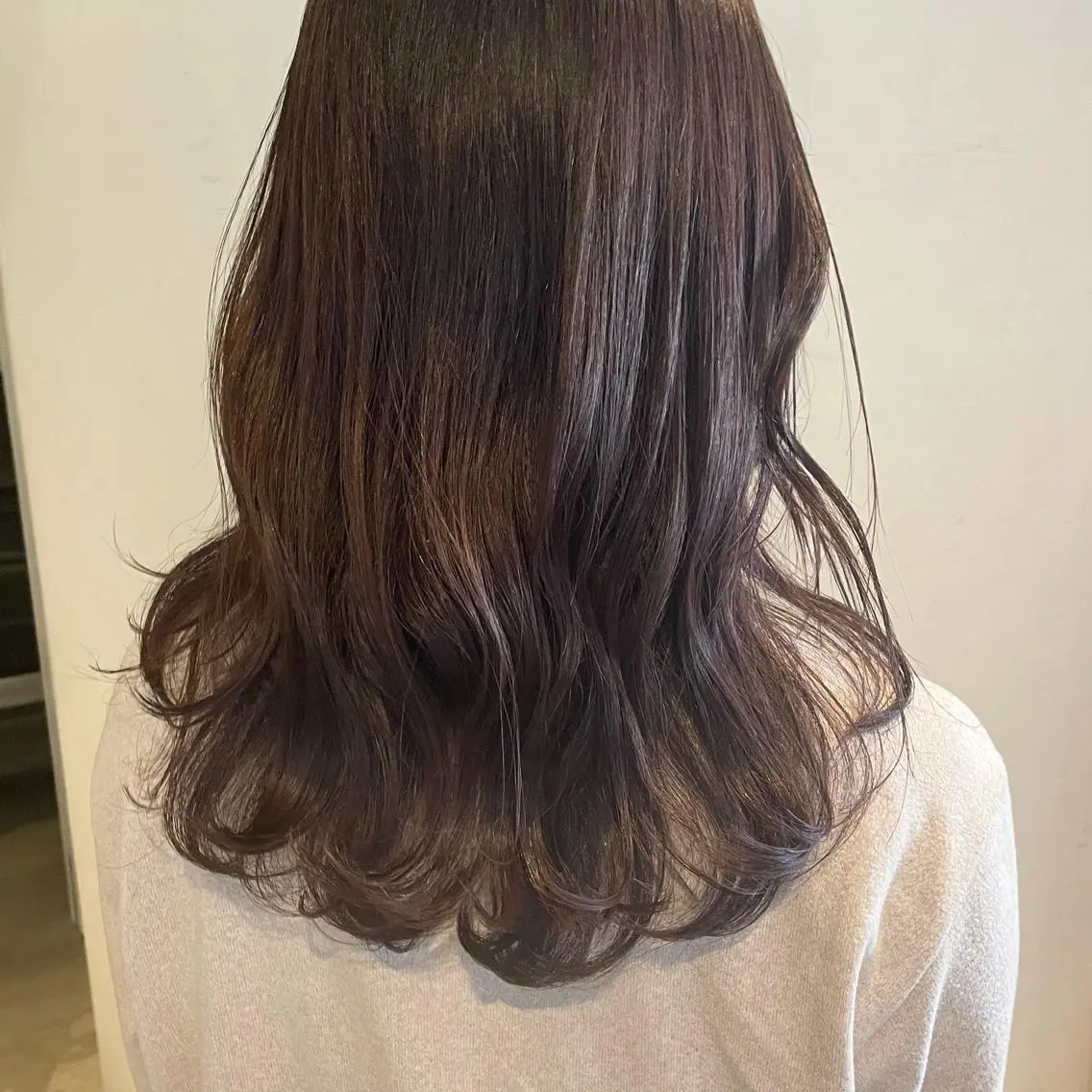 ミディアム カラー ハイライトカラー ラベンダーカラー ハイライト ヘアカラー トリートメント kitin 吉祥寺 山岸花のヘアスタイル
