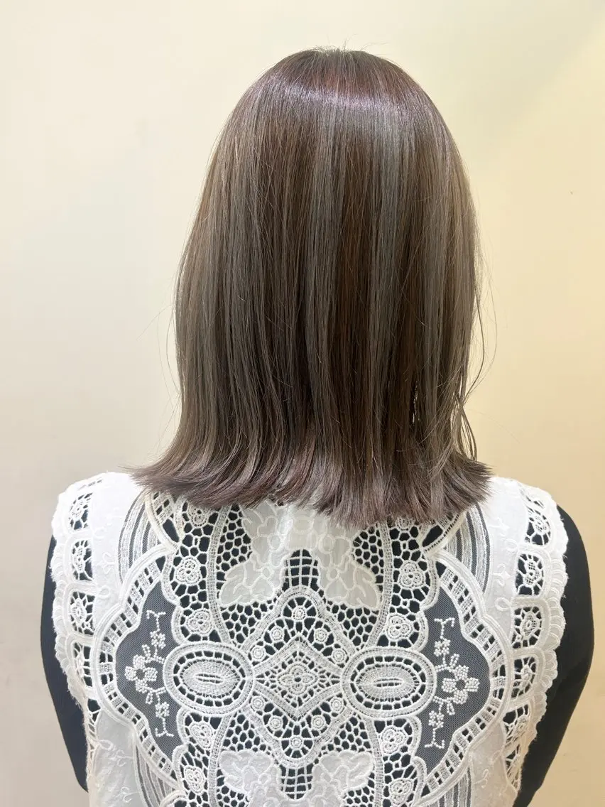 ミディアム カラー カット 久木原 ゆりのヘアスタイル