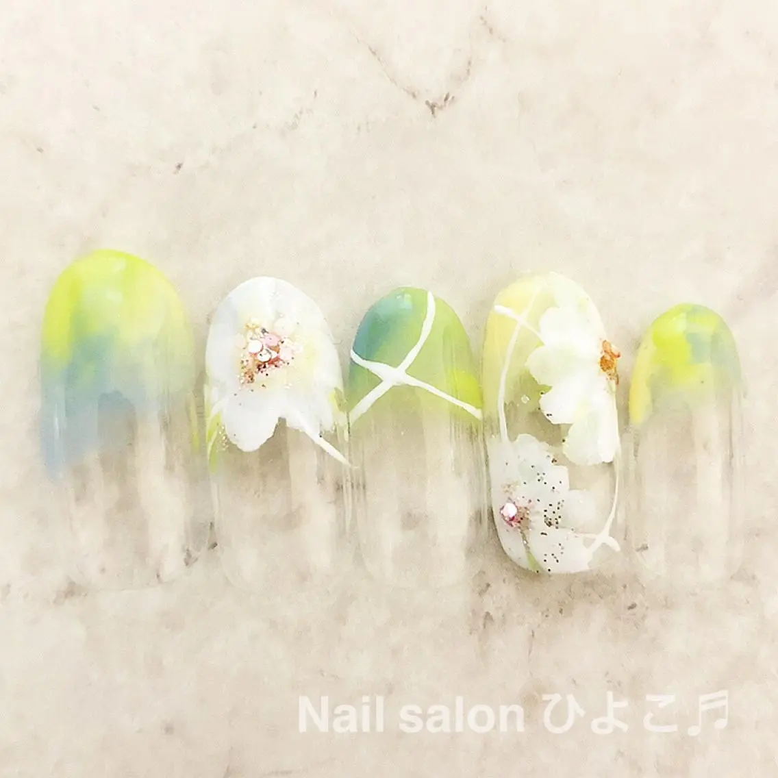 ネイル アートネイル フラワーネイル シンプルネイル Nail salon ひよこ♬のネイルデザイン