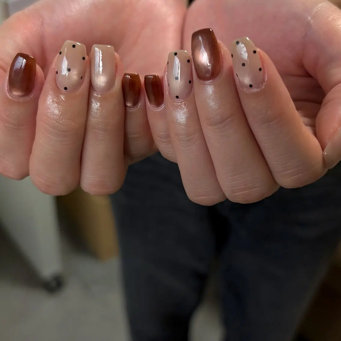 ネイル ブラウン ジェルネイル キラキラネイル マグネットネイル ニュアンスネイル ハンドネイル tamu nail 　金町のネイルデザイン