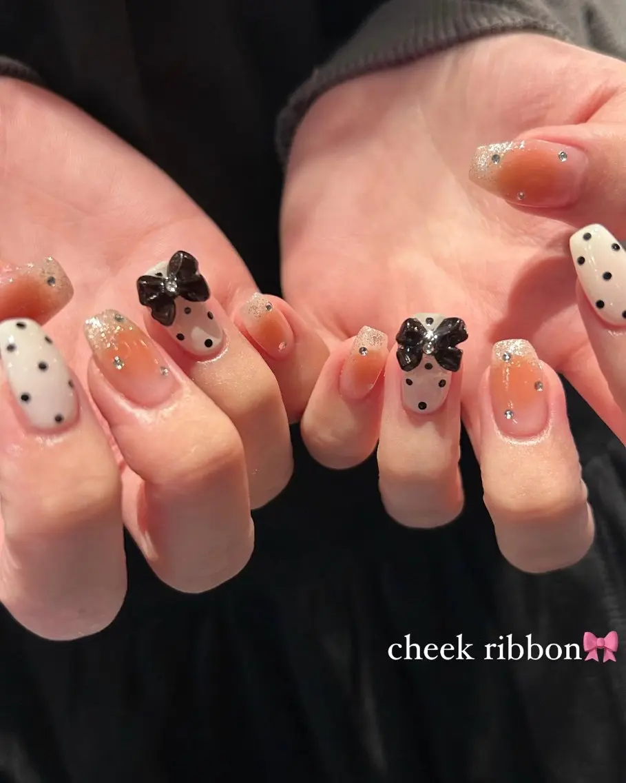 ネイル ハンドネイル EmaNail🎀 Haaruのネイルデザイン