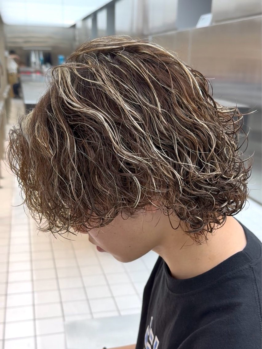 カラー ブリーチ ハイライトカラー 縮毛矯正 ヘアカラー あつき/パーマ/縮毛 /ブリーチ特化🌟のヘアスタイル