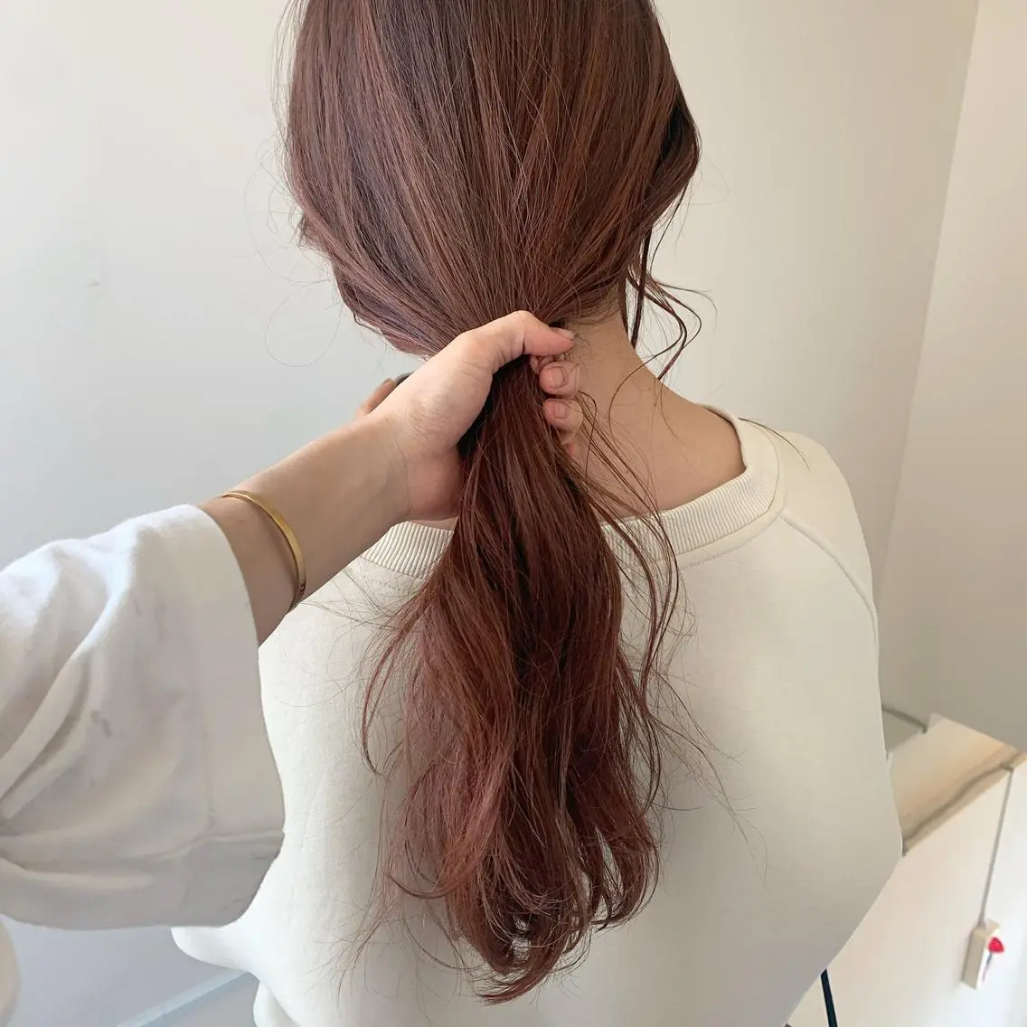 ロング カラー オレンジ ヘアカラー トリートメント 本間 結衣のヘアスタイル