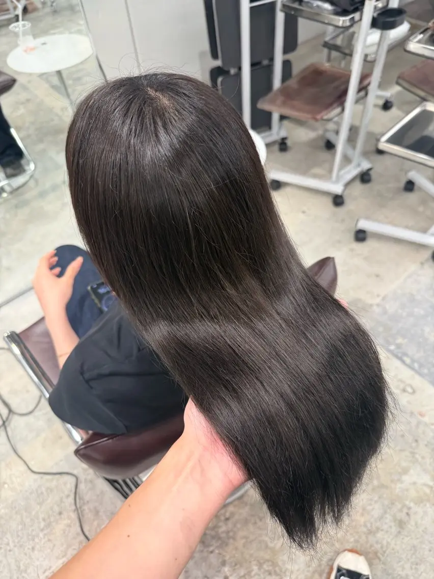 ミディアム ヘアカラー fev Yumaのヘアスタイル