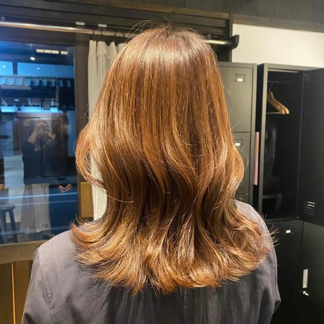 ミディアム 【novem】 serenのヘアスタイル