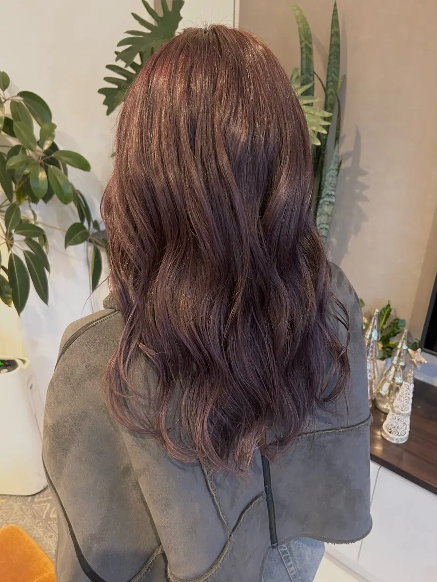ロング パープルカラー ヘアカラー 🤍レイヤーツヤカラ ーAkane🇰🇷のヘアスタイル