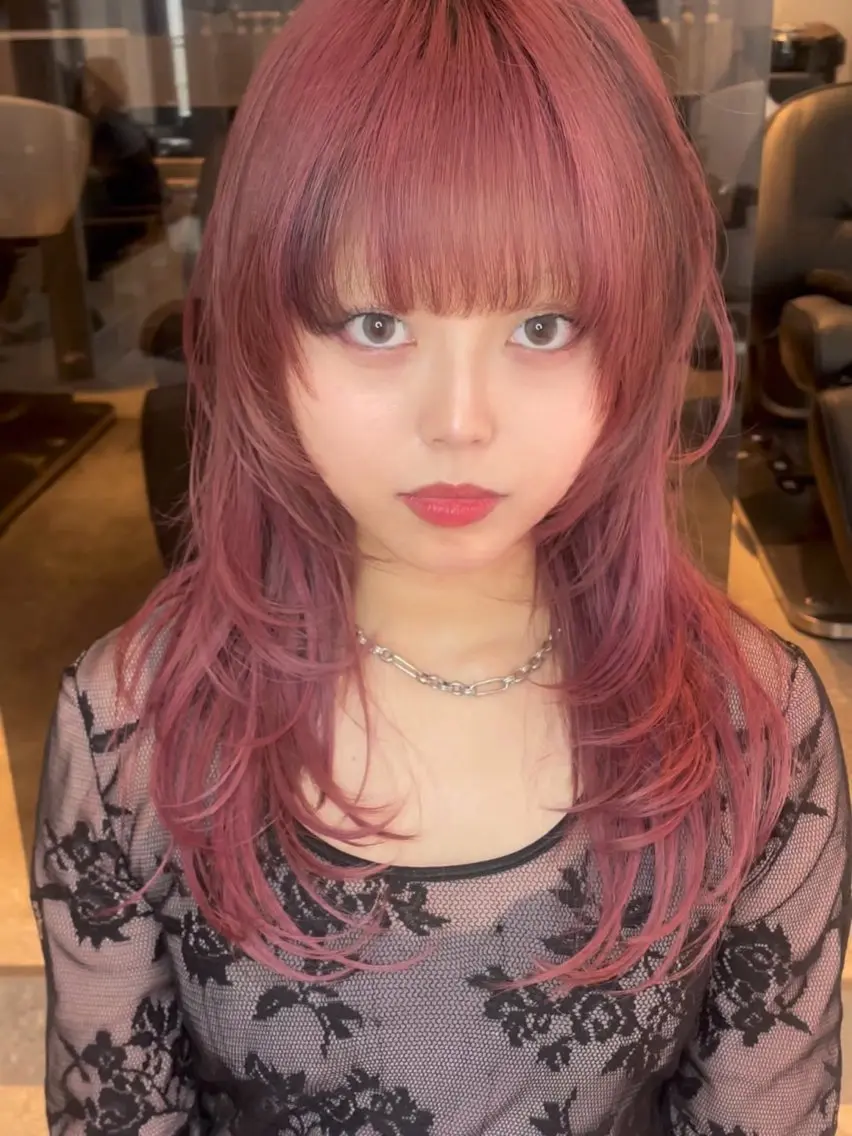 セミロング ケアカラー ハッシュカット ハイレイヤー 髪質改善 韓国風ヘア カット ヘアカラー トリートメント ヘッドスパ ヘアセット ハッシュカット🖤✨ 顔周り/韓国ヘアのヘアスタイル