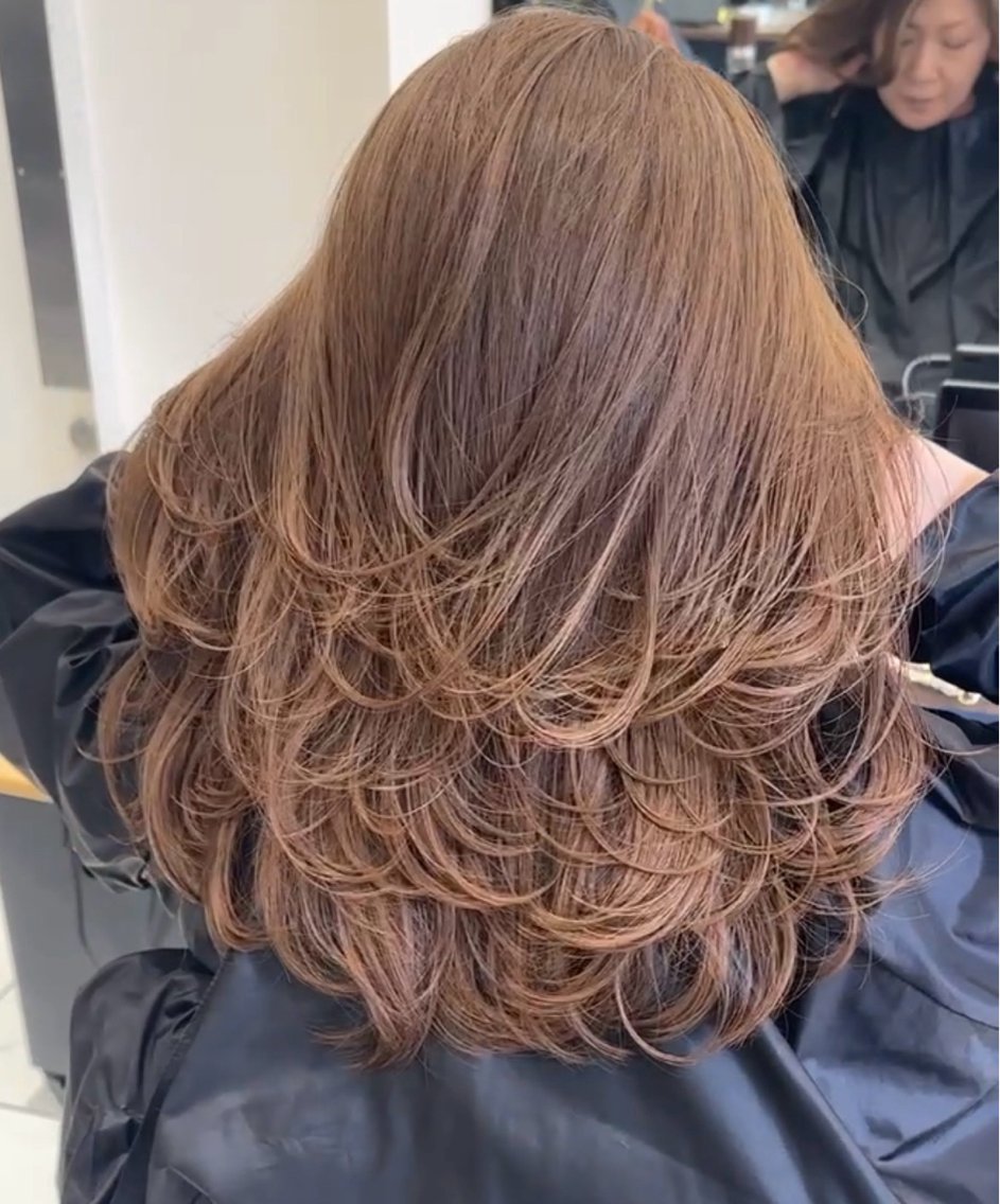 【5分で完成✨巻き方解説付き❣️】白髪ぼかしリタッチカラー+髪質改善トリートメント❣️の写真
