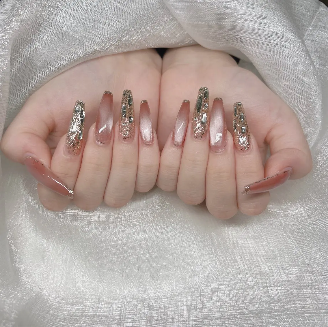 ネイル 長さ出し グラデーション キラキラネイル マグネットネイル ニュアンスネイル Lee Nails チップ長さだし専門店のネイルデザイン