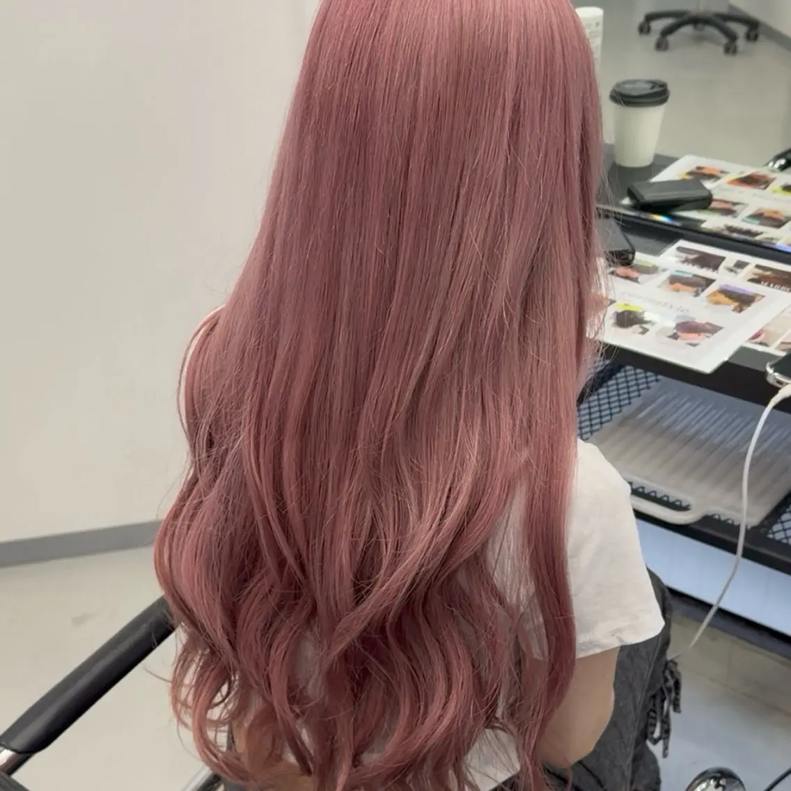 ロング カラー ヘアカラー gisele / アシスタント千葉洋佑のヘアスタイル