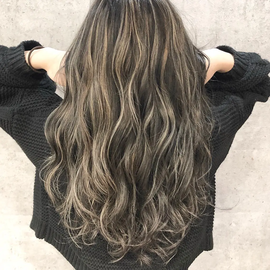 ロング カラー ハイライトカラー ハイライト ✨MiL✨ ✨心斎橋✨のヘアスタイル