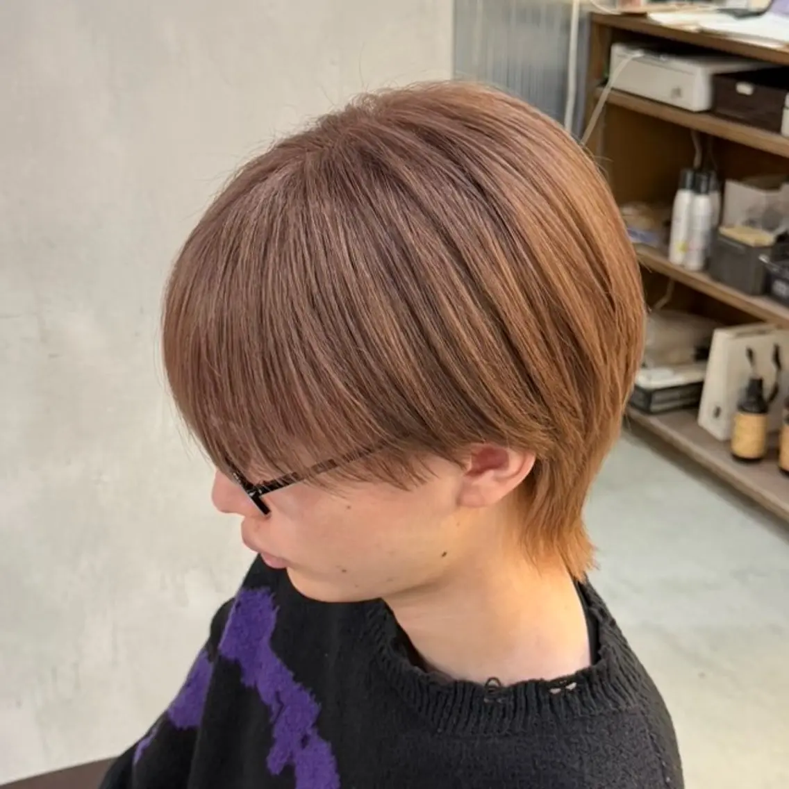 カラー メンズ メンズブリーチ メンズハイトーン ベージュカラー ブリーチ 透明感カラー ヘアカラー ヘッドスパ 鈴木　楓太/眉毛 メンズワンカラー⭐️のヘアスタイル